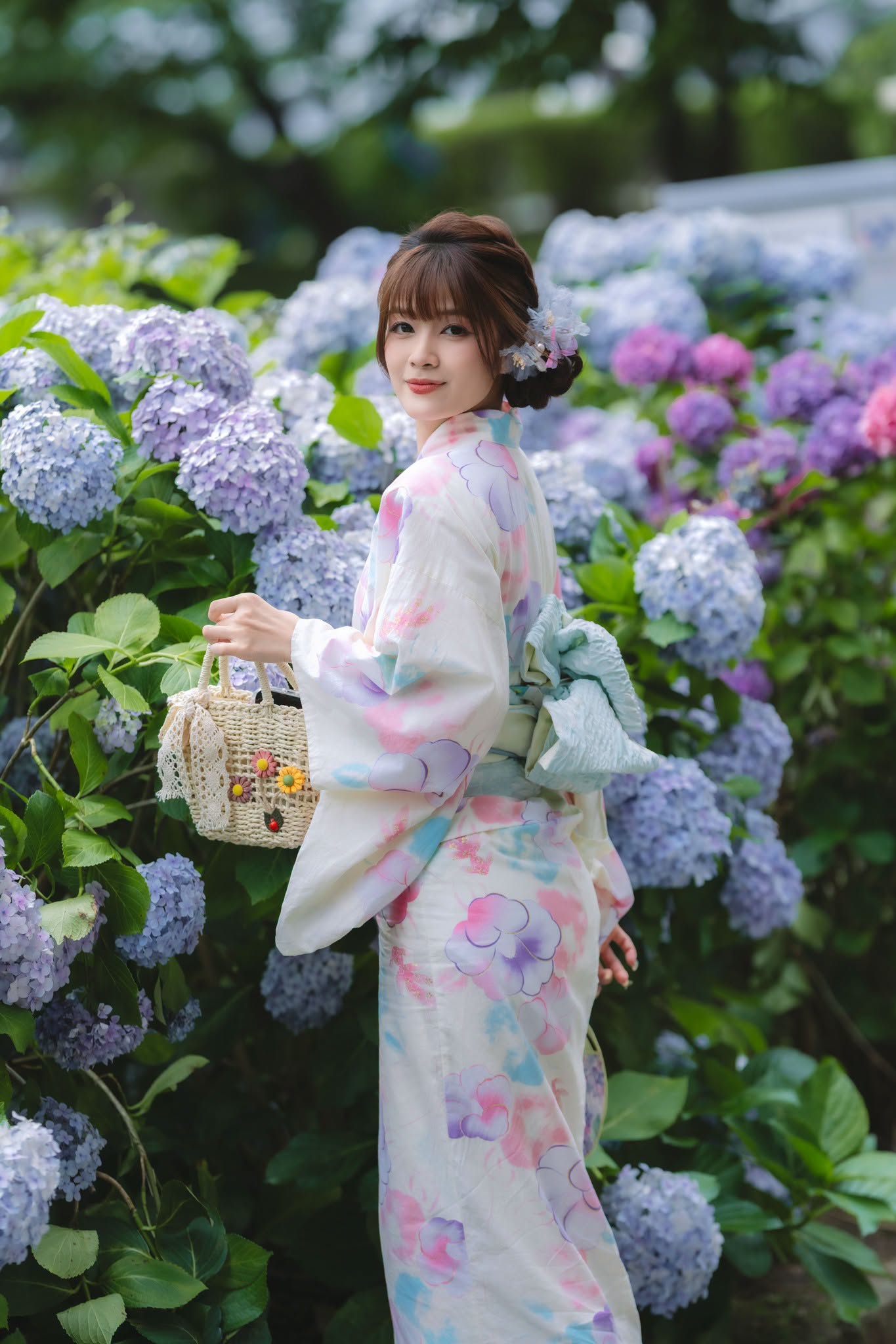 thuê yutaka